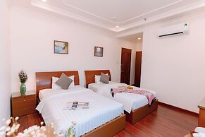 DAHLIALAND SAIGON HOTEL & SWIMMING POOL