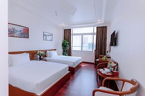 DAHLIALAND SAIGON HOTEL & SWIMMING POOL