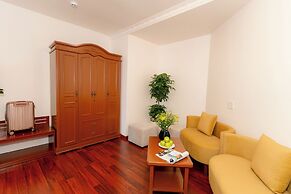 DAHLIALAND SAIGON HOTEL & SWIMMING POOL