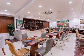 DAHLIALAND SAIGON HOTEL & SWIMMING POOL