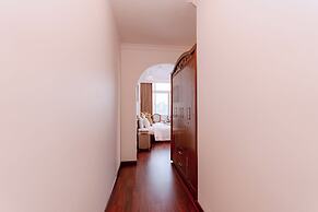 DAHLIALAND SAIGON HOTEL & SWIMMING POOL