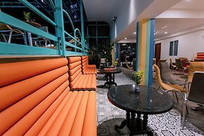 DAHLIALAND SAIGON HOTEL & SWIMMING POOL