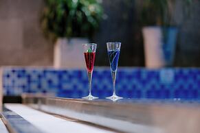 DAHLIALAND SAIGON HOTEL & SWIMMING POOL