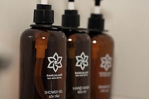 DAHLIALAND SAIGON HOTEL & SWIMMING POOL