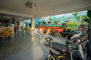 DAHLIALAND SAIGON HOTEL & SWIMMING POOL