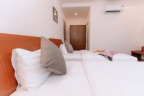 DAHLIALAND SAIGON HOTEL & SWIMMING POOL