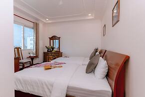 DAHLIALAND SAIGON HOTEL & SWIMMING POOL