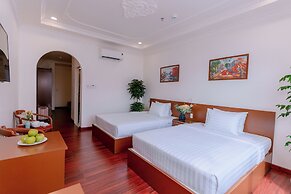 DAHLIALAND SAIGON HOTEL & SWIMMING POOL