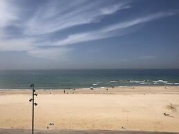 Cozy Sea View Apartment