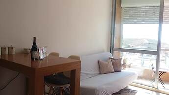 Cozy Sea View Apartment