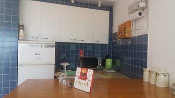 Cozy Sea View Apartment