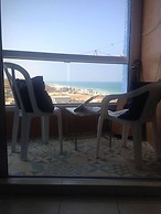 Cozy Sea View Apartment