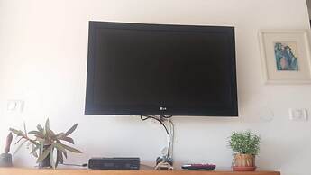 Cozy Sea View Apartment