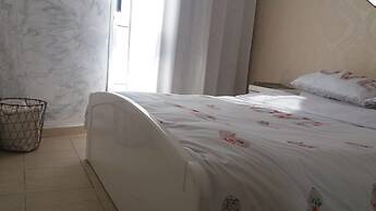 Cozy Sea View Apartment