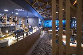 Hotel Sana