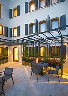 Hotel Sana