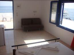 Paralia Rooms