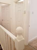 WOODLEIGH LUXURY 3 BEDROOMS HOUSE