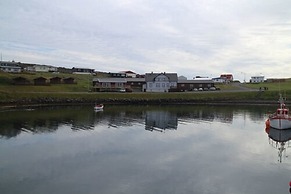 Hotel Framtíð