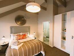 Linhof Boutique Guest House