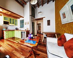 Old Town Quito Suites, Apartments & Boutique hotel