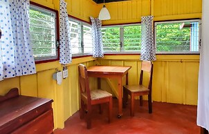 Lower Dover Jungle Lodge & Maya Ruins - Hostel