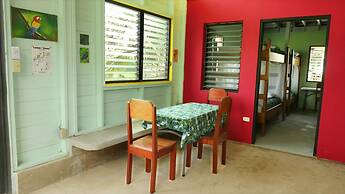 Lower Dover Jungle Lodge & Maya Ruins - Hostel