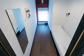 Keds Hostel & Coffee house