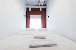 Keds Hostel & Coffee house