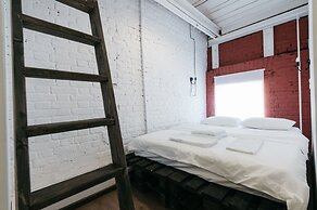 Keds Hostel & Coffee house