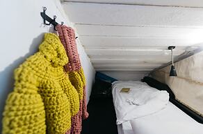 Keds Hostel & Coffee house