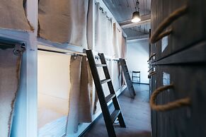 Keds Hostel & Coffee house