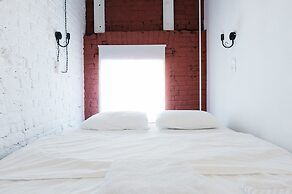 Keds Hostel & Coffee house