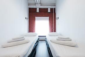 Keds Hostel & Coffee house