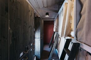 Keds Hostel & Coffee house