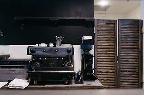 Keds Hostel & Coffee house