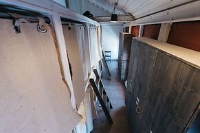 Keds Hostel & Coffee house