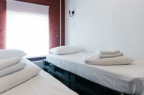 Keds Hostel & Coffee house