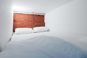 Keds Hostel & Coffee house