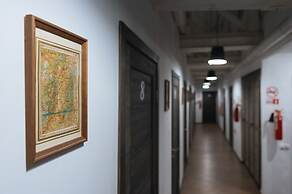 Keds Hostel & Coffee house