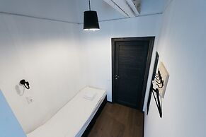 Keds Hostel & Coffee house