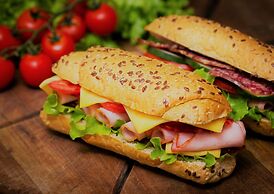 Keds Hostel & Coffee house