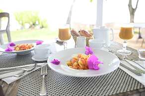 Moorea Beach Lodge