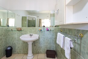 Adlib Executive Lodge