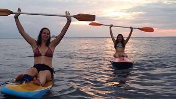 Lovina Central Hostel