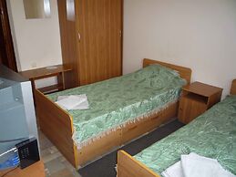 Gostiny Dvor Hotel - Hostel