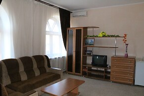 Gostiny Dvor Hotel - Hostel