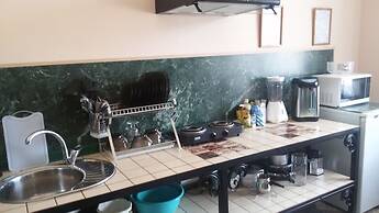 Gostiny Dvor Hotel - Hostel