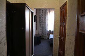 Gostiny Dvor Hotel - Hostel