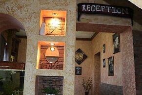 Gostiny Dvor Hotel - Hostel